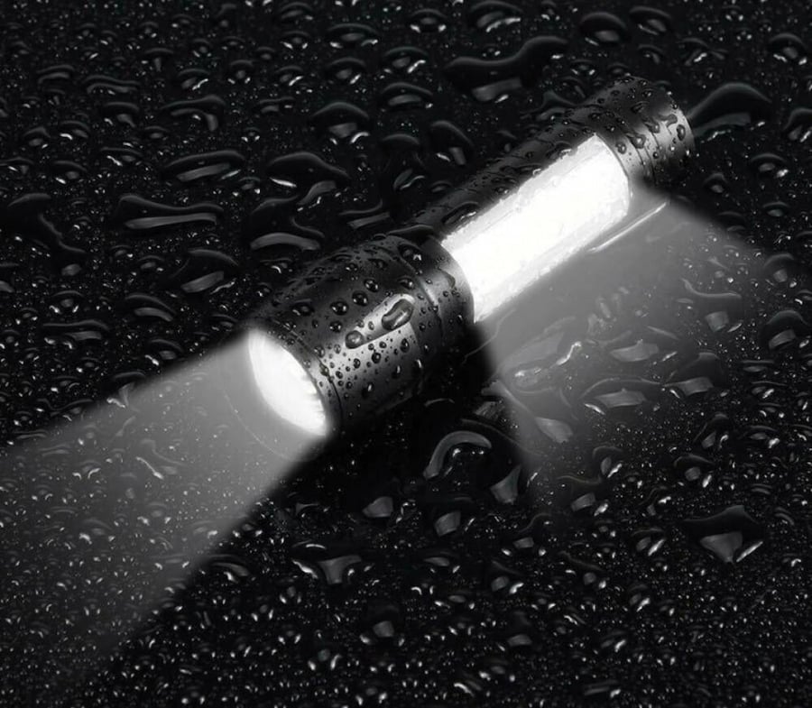 مصباح LED يدوي تكتيكي XML T6 يُحمل باليد بتقنية COB مزود بشاحن بمنفذ USB ومناسب للأماكن الخارجية
