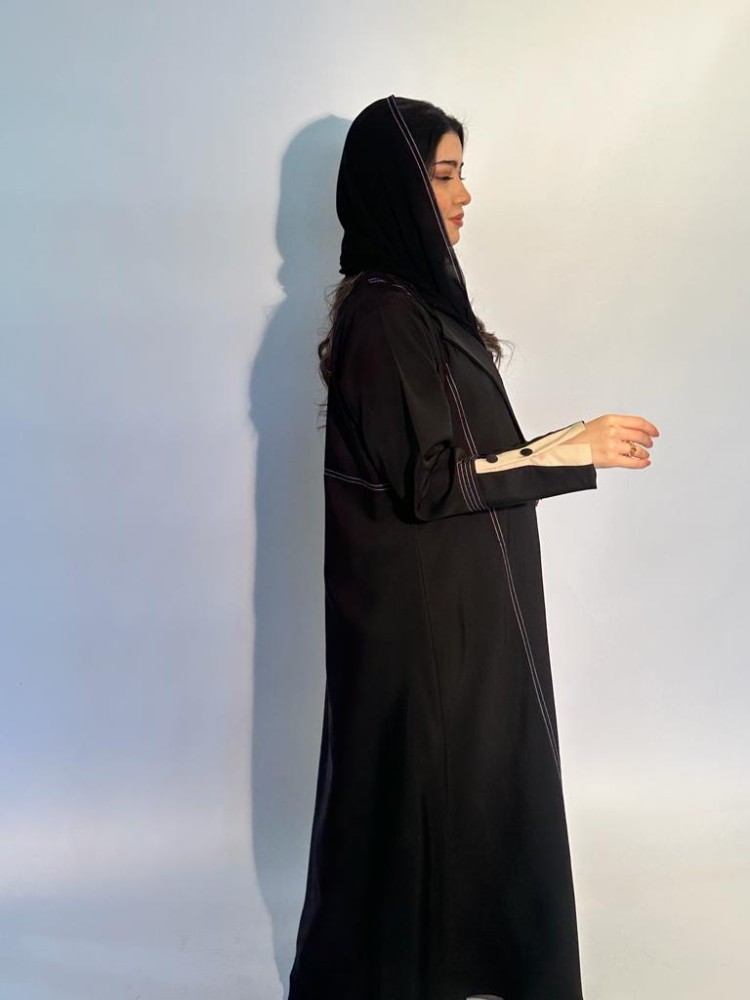 عبايه الجوهره لون اسود
