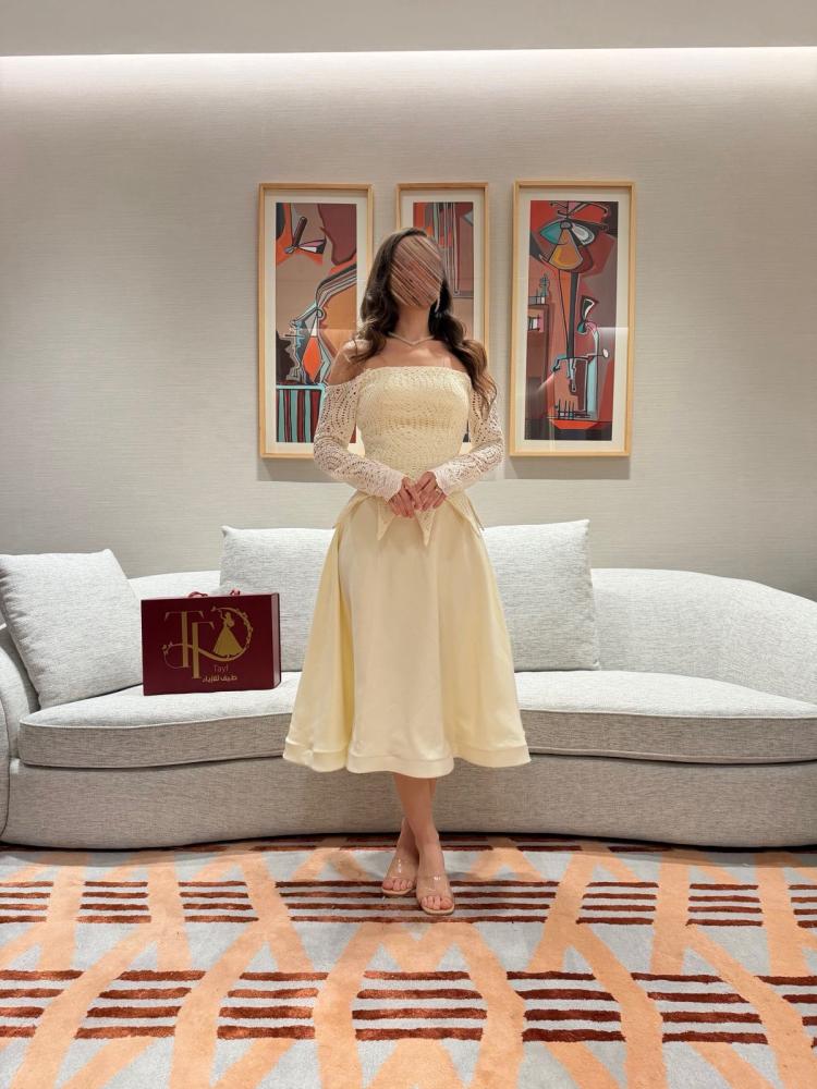 فستان ميدي كورسيه أوف شولدر عاجي T_207