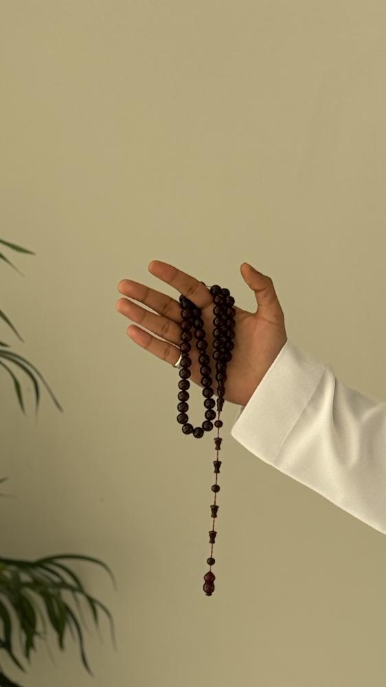 فاتوران توتي غامق مع تمليكه