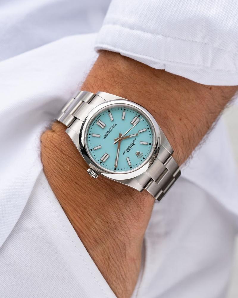 Rolex Oyster Perpetual men's model. Soft bezel, 41 mm size, automatic movement, first-class high quality - exact replica.