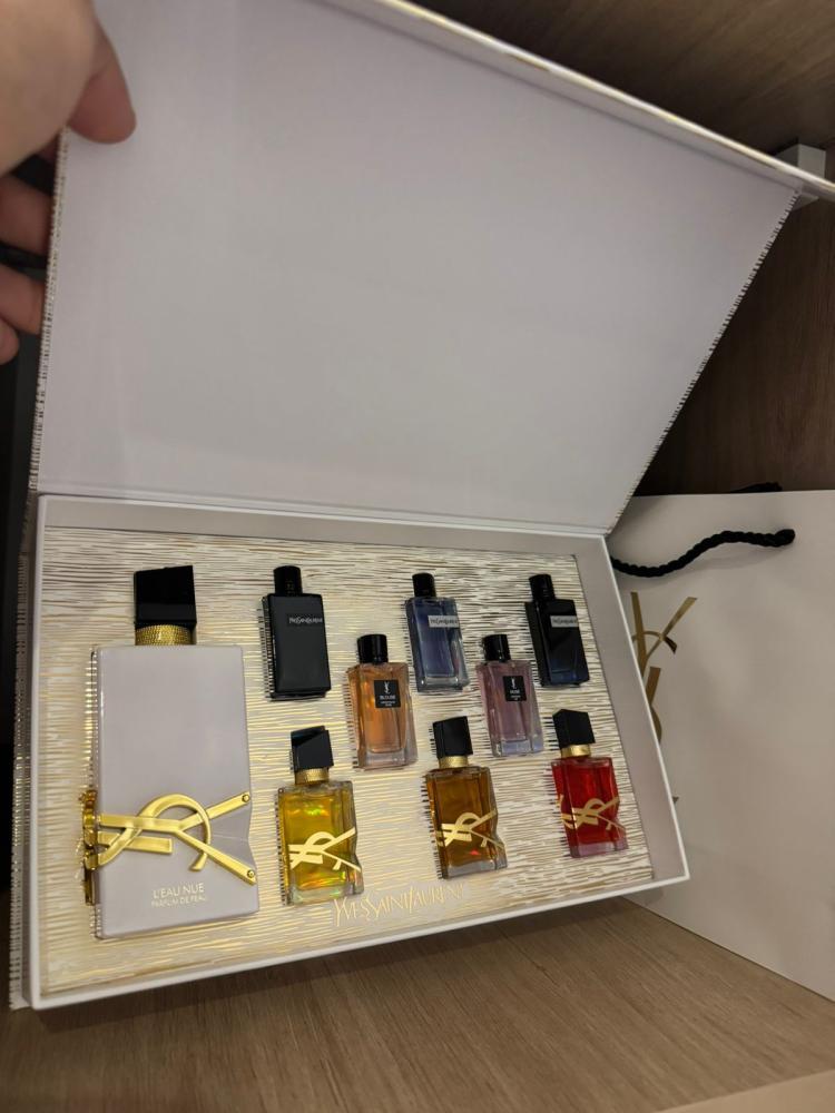 مجموعة عطور سان لوران مع الملحقات