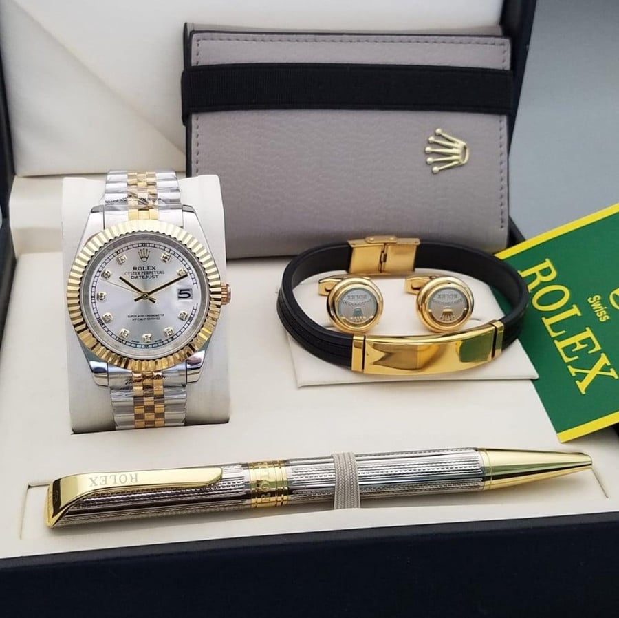 Men's first class set with printed accessories
