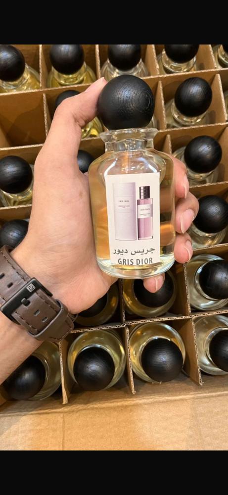 عطر مستوحا من مركات عالميه ٥ عطور  ثبات مدة ١٥ ساعه ١٠٠  ملي