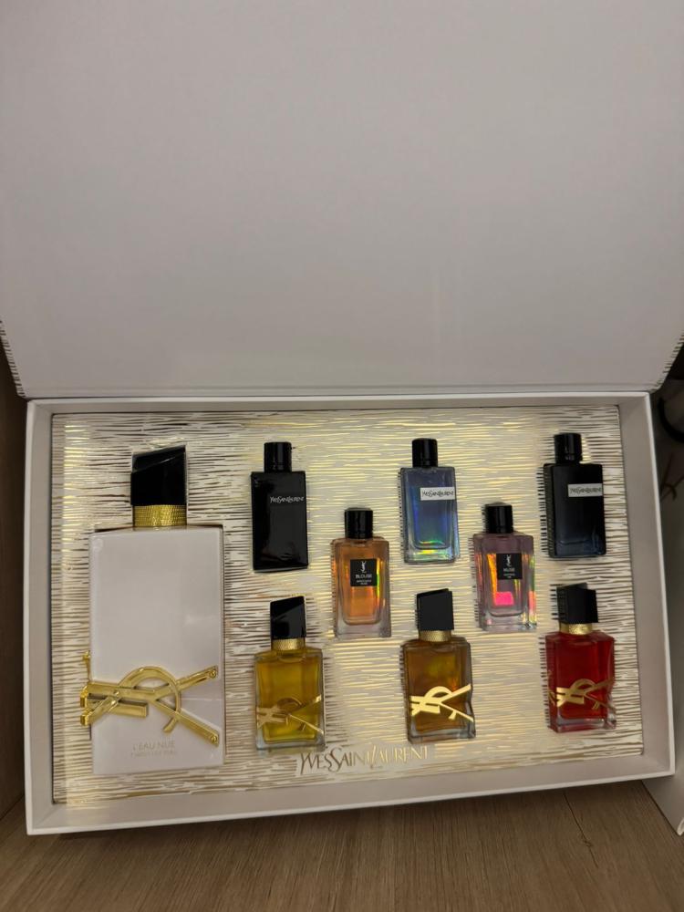 مجموعة عطور سان لوران مع الملحقات