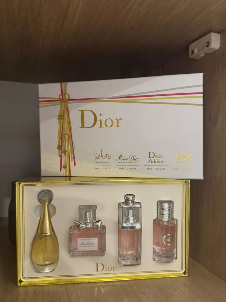 مجموعة عطور ديور الميني 4*30 مل
