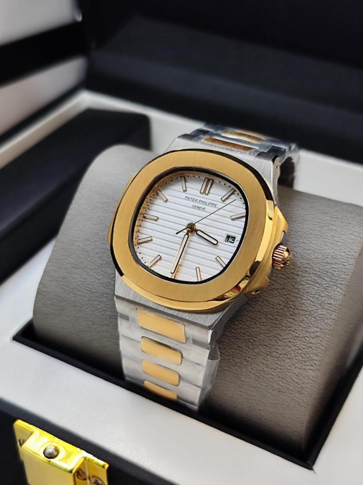 SEAMASTER AQUA TERRA   اوميغا سي ماستر                                         موديل رجالي السير استيل .    THE WORLDTIMER                  مكينه اوتوماتيك  .                              درجه اولى هاي كواليتي - طبق الأصل تماماً .    .   تتوفر ملحقات. بسع
