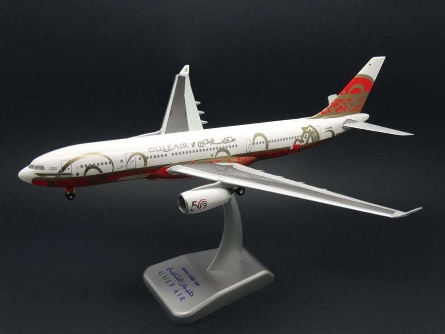 مجسم طيران الخليج A330-200 مقاس 1:200