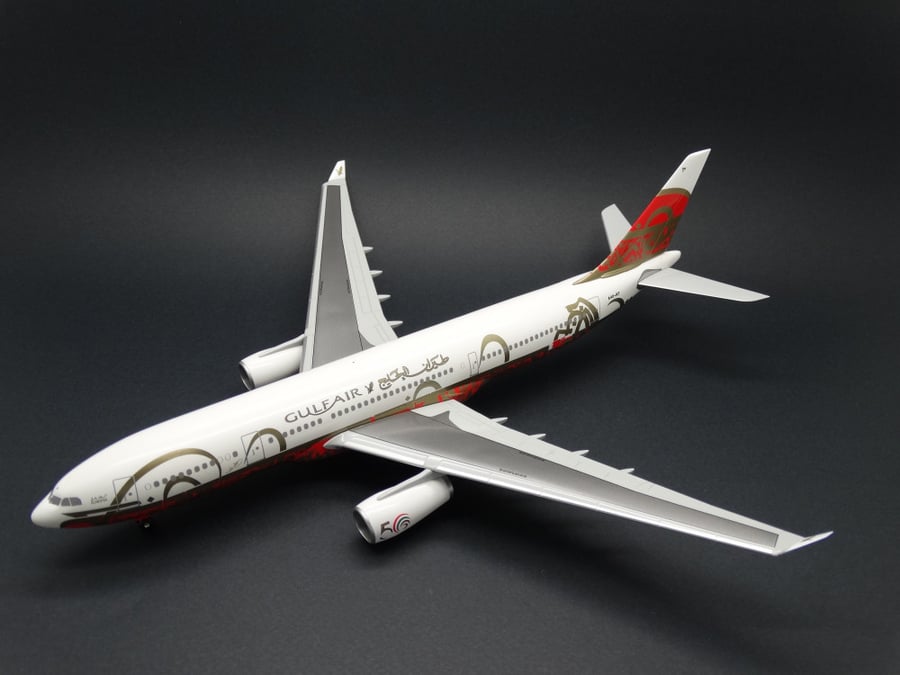مجسم طيران الخليج A330-200 مقاس 1:200