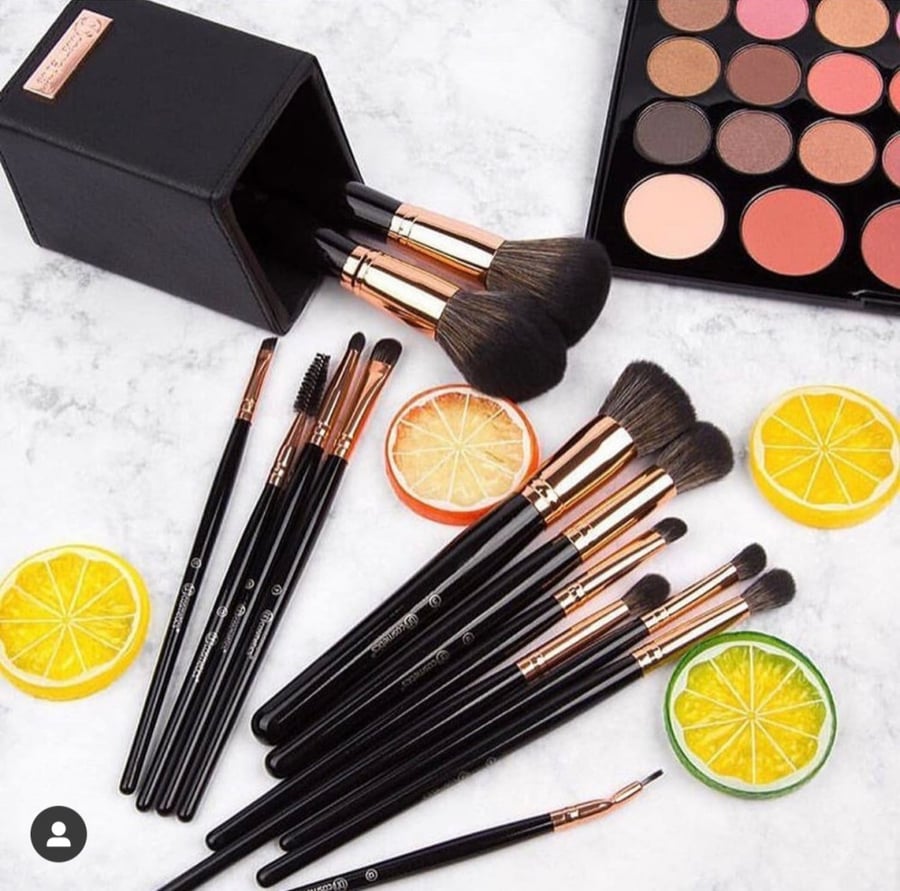 مجموعة فرش روز قولد 13 فرشة من بي اتش كوزميتيكس | BH Cosmetics Signature Rose Gold 13 Piece brush set
