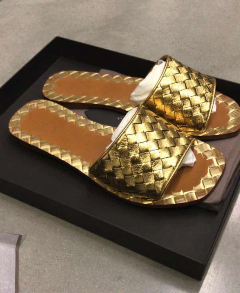 Bottega Veneta 50%