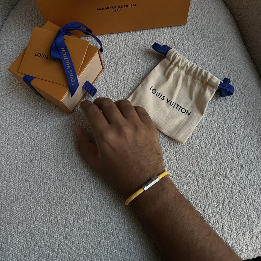 LouisVuitton سوارة