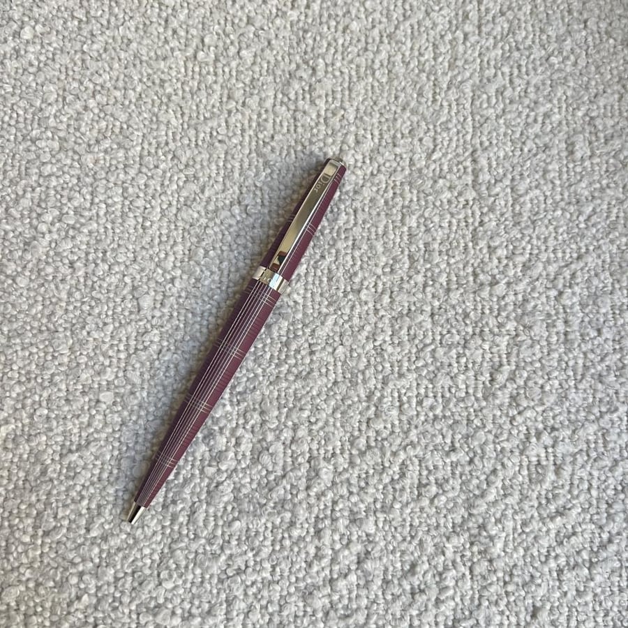 DIOR PEN بورقندي