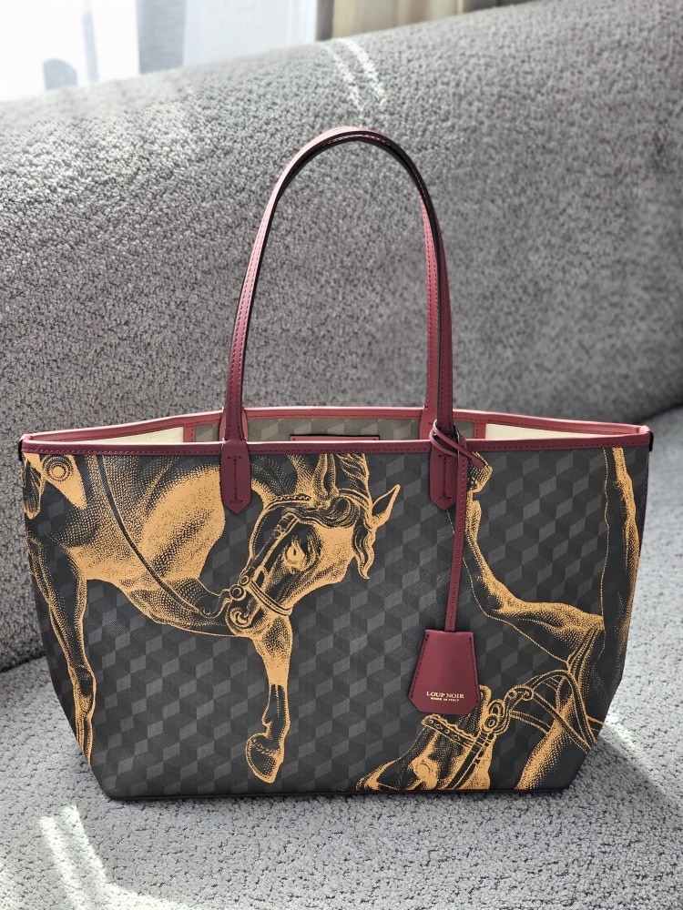 Loupnoir Shopping Bag