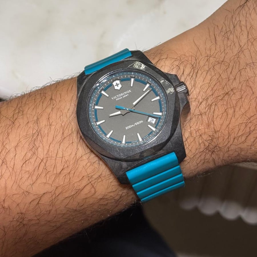 victorinox watch 43mm