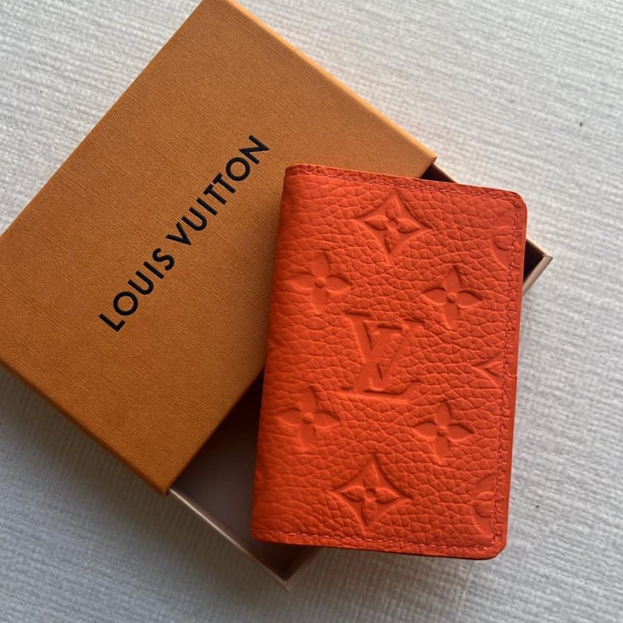LouisVuitton ليمتد ايديشن