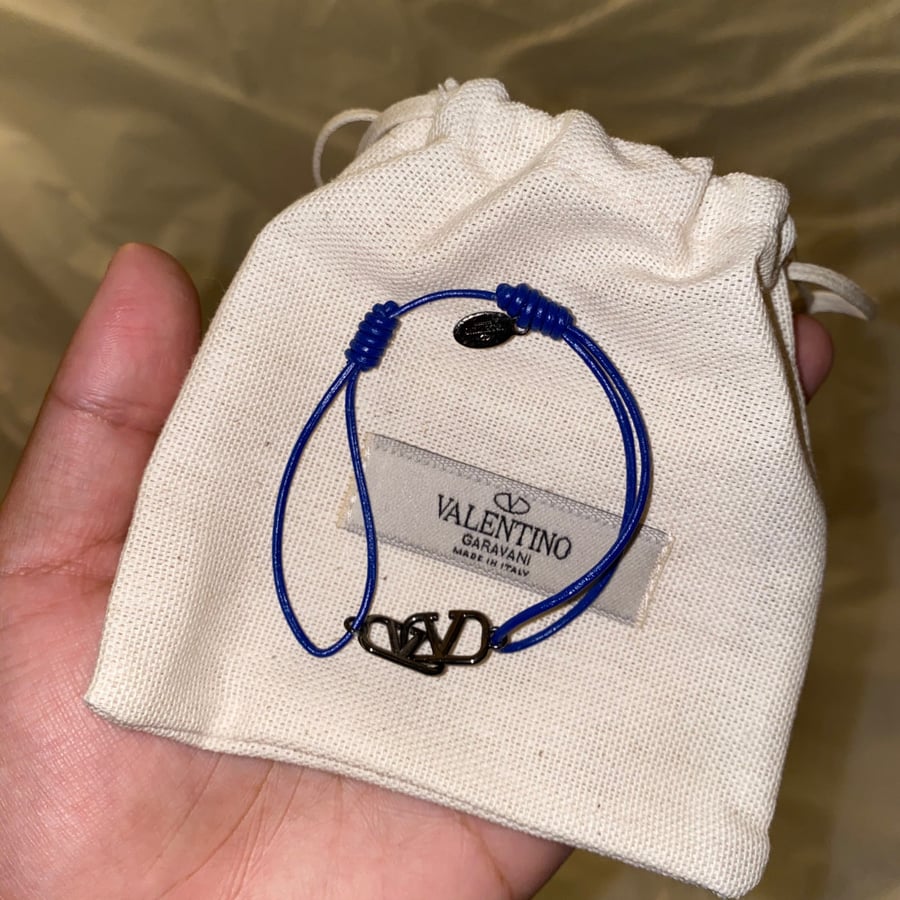 Valentino سوارة كحلية