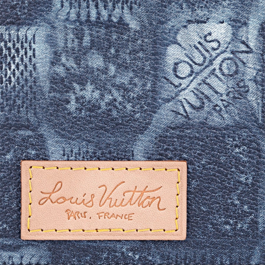 LouisVuitton wallet ليمتد ايديشن