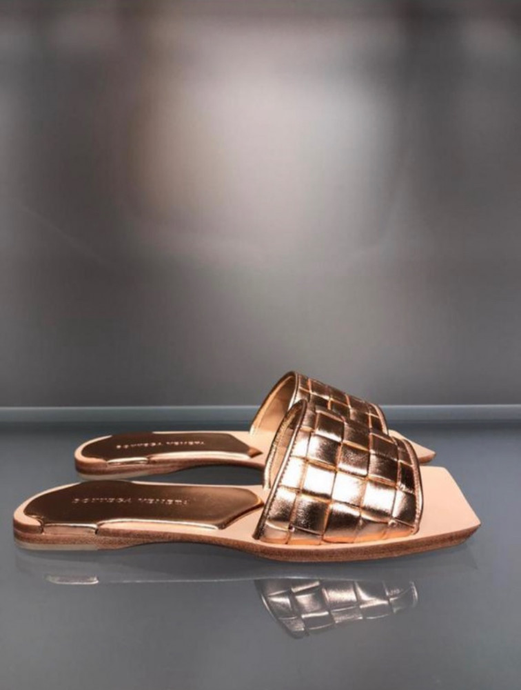 Bottega veneta 50%