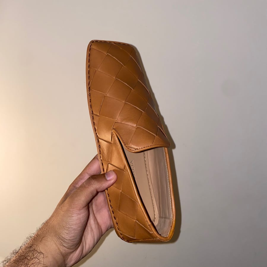 Bottega Veneta مقاس 40