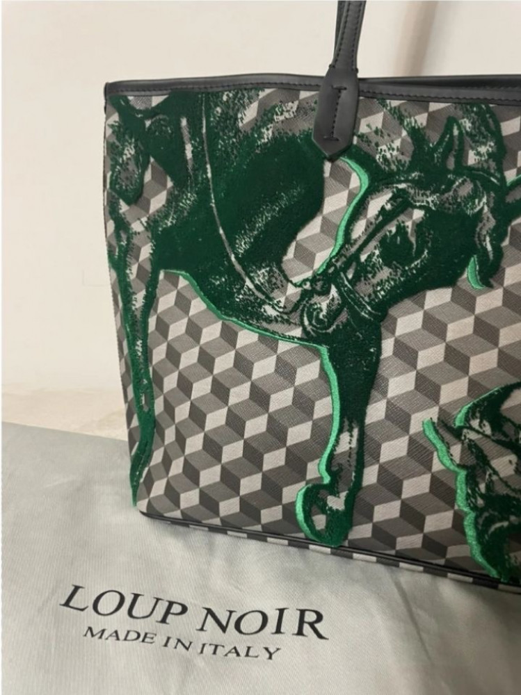 Loupnoir ليمتد ايديشن