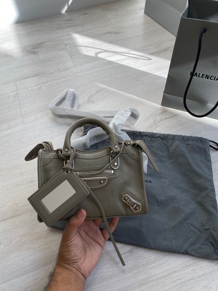 BALENCIAGA nano on Sle
