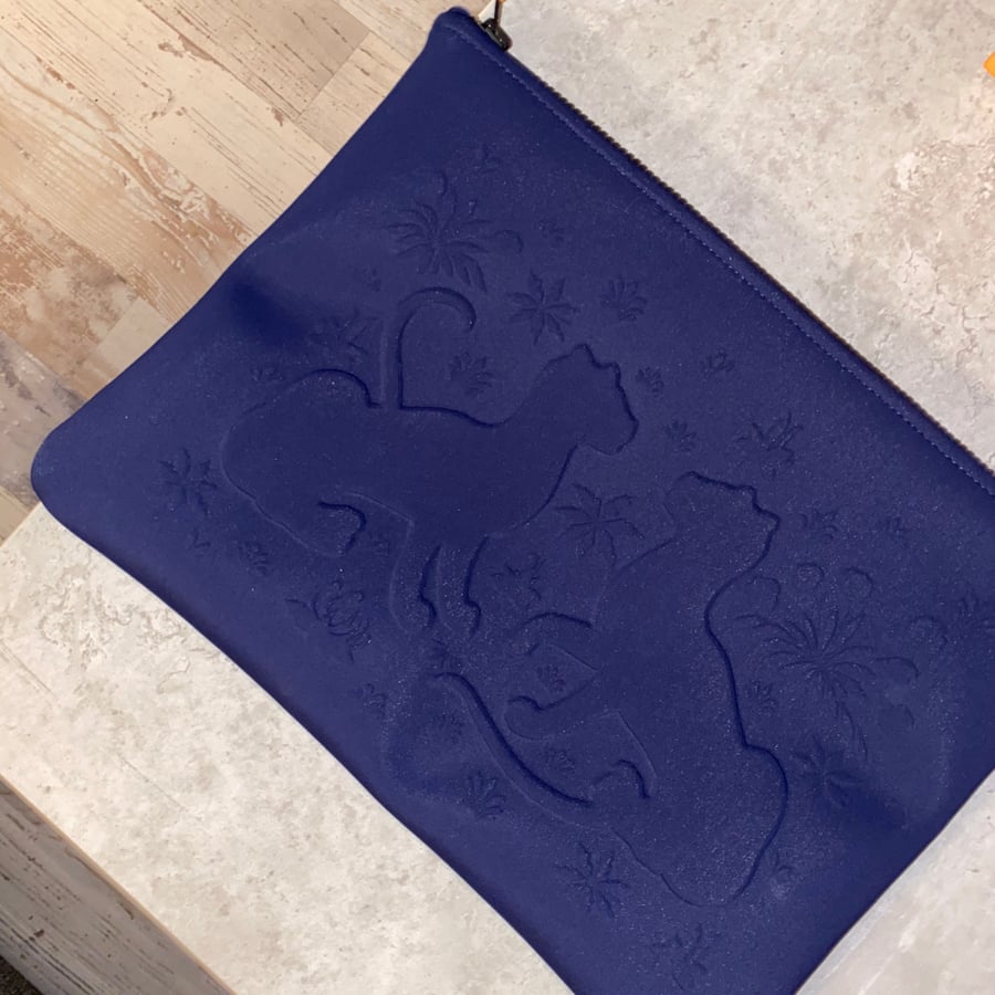Hermes pouch limited edition لارج