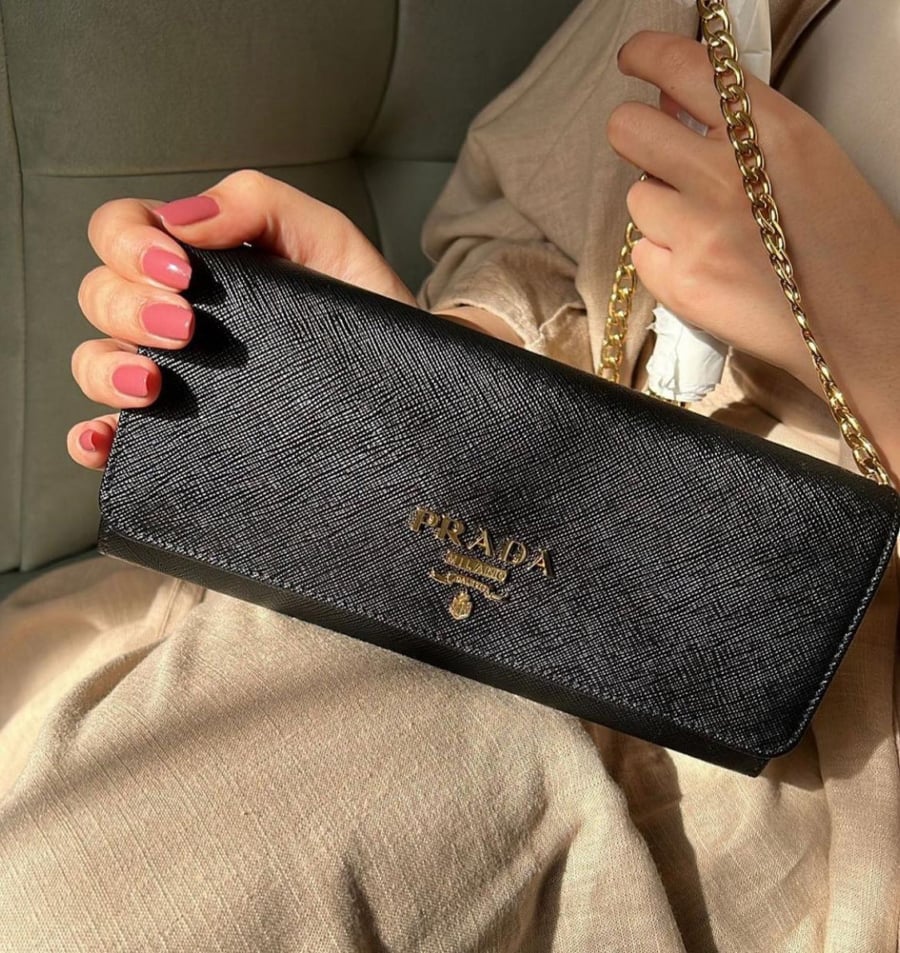 Prada Wallet on Chain