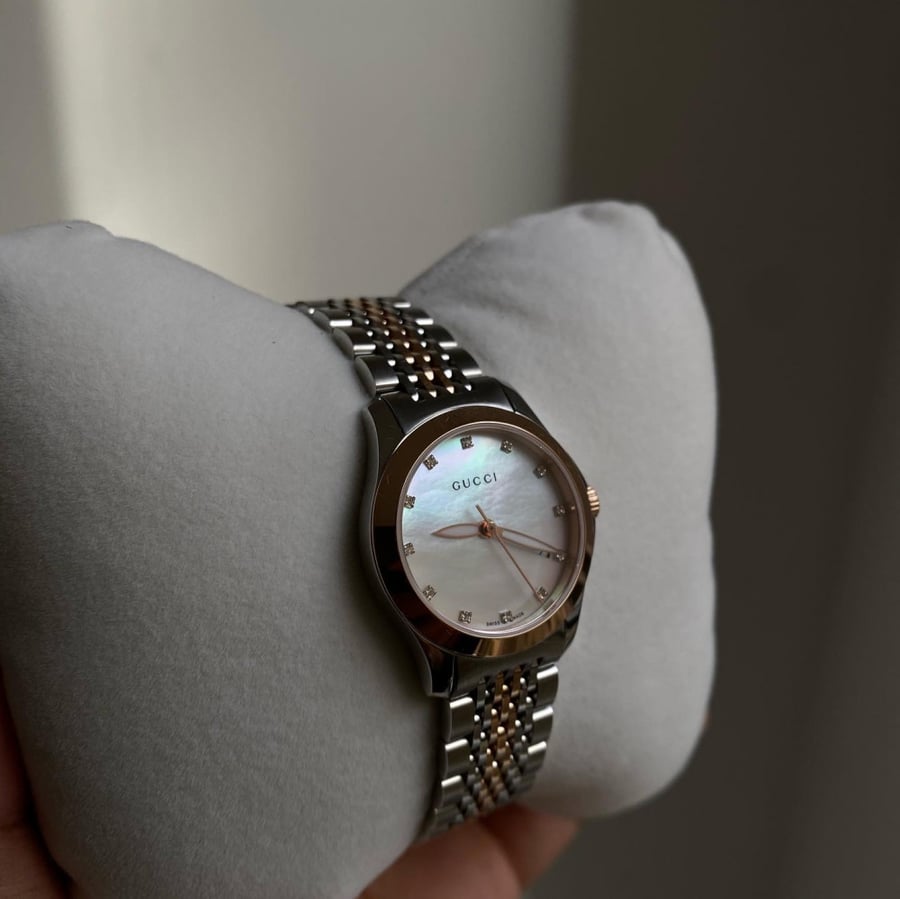 Gucci Watch 12 الماسة والمينا صدف