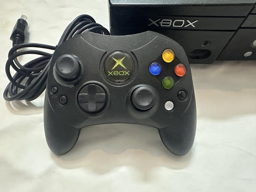 Xbox Original (مهكر) – بحالة جيدة