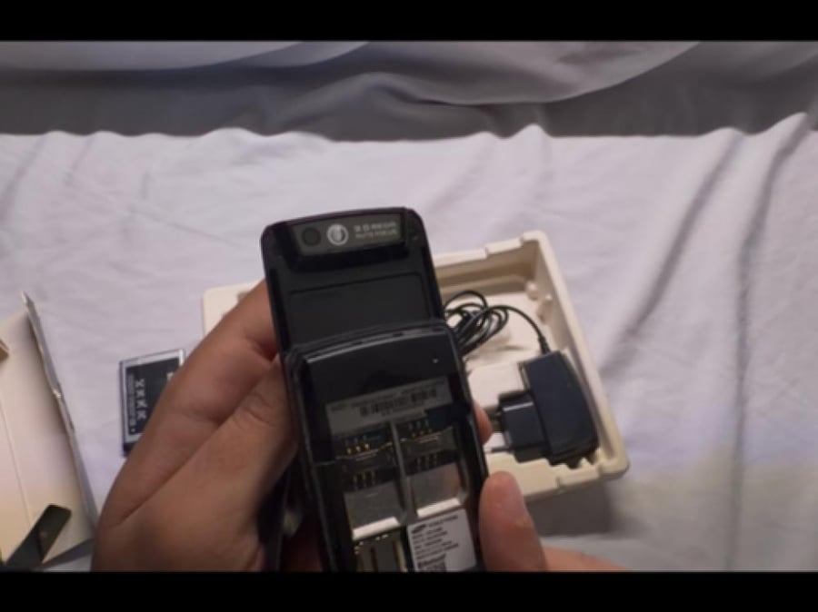 Samsung SGH-D880 — أسود جديد !