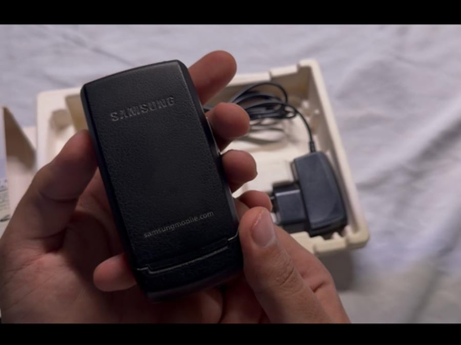 Samsung SGH-D880 — أسود جديد !