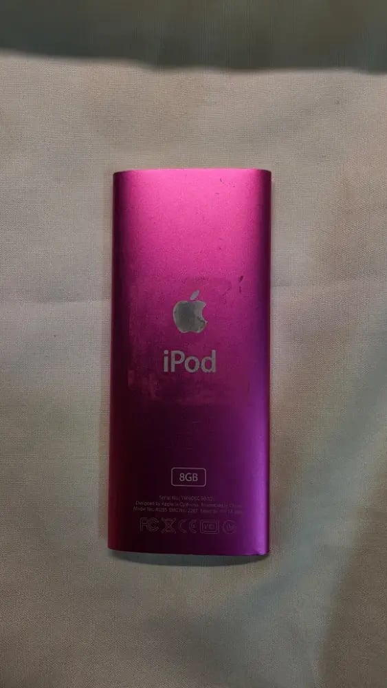 iPod Nano الجيل الرابع — وردي
