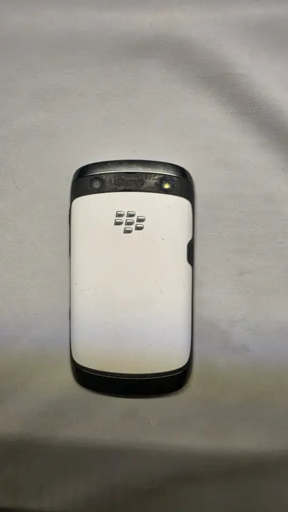 BlackBerry Curve 9360