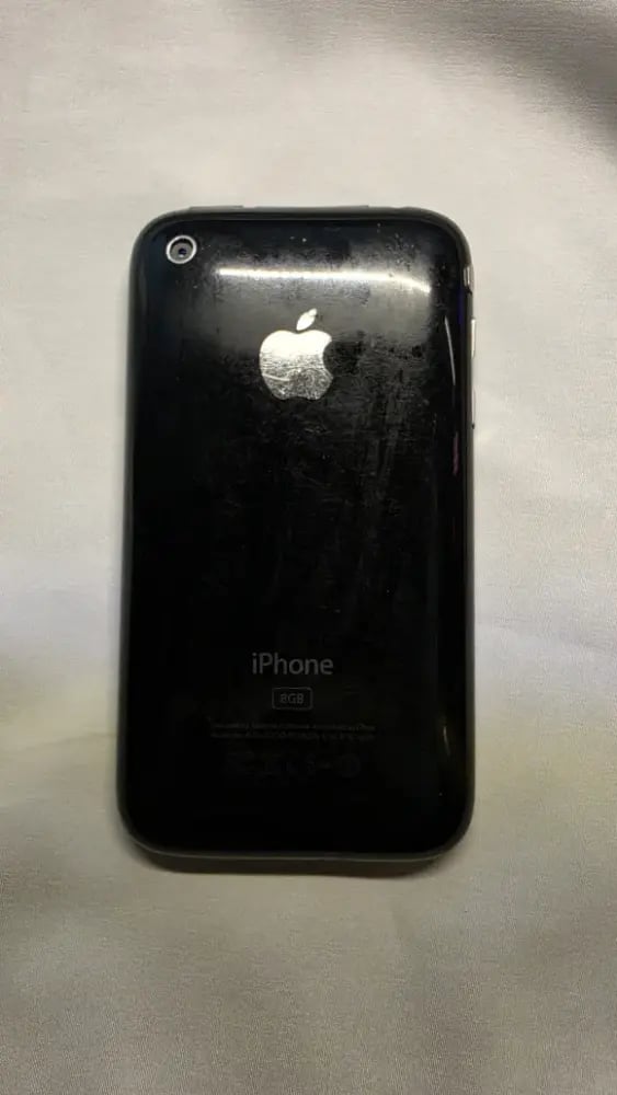 iPhone 3G — 8GB