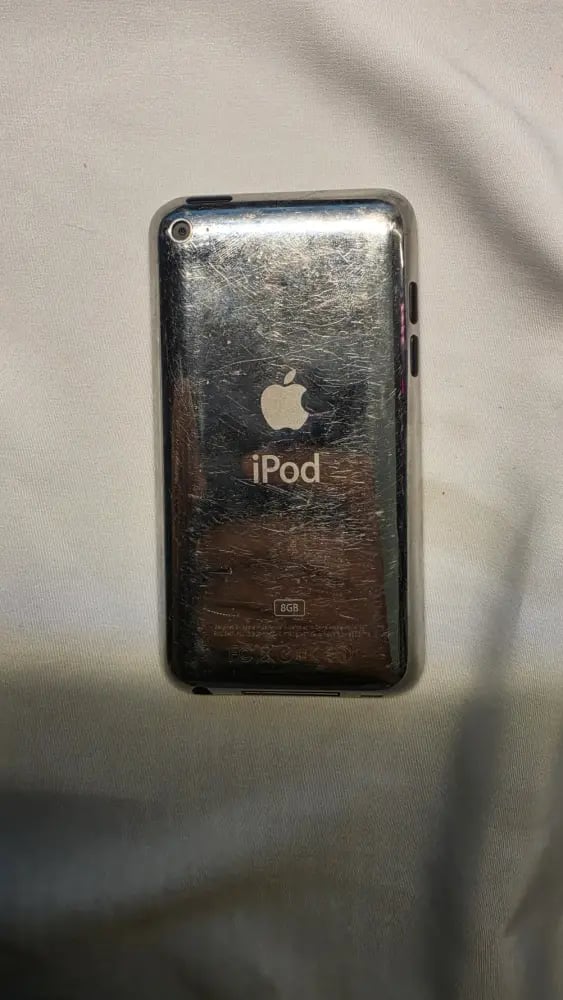 آيبود تتش 4 – 8 جيجا | iPod touch 4th Gen
