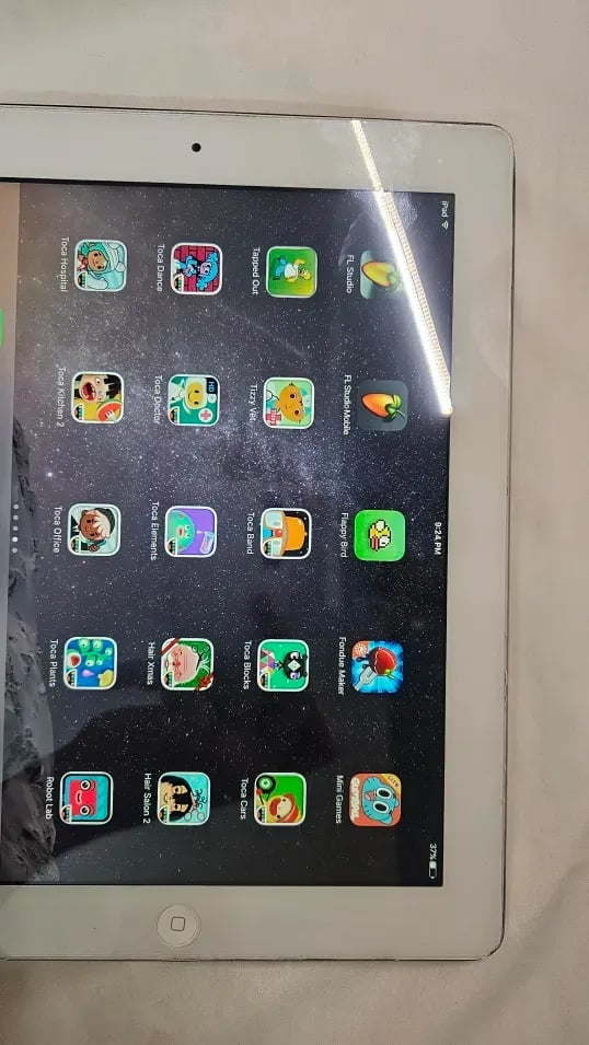 iPad 4 — 16GB