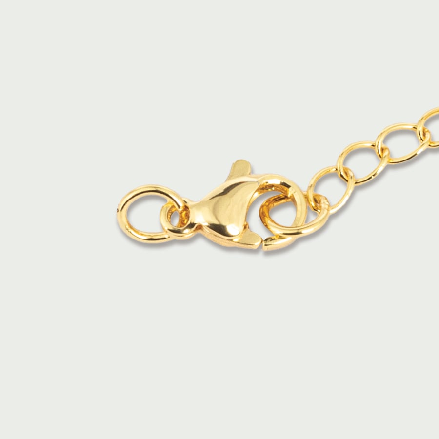 Necklace with a layer of gold