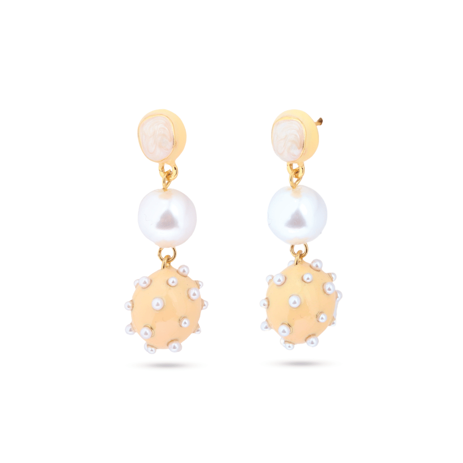 Gold-plated earrings with an elegant design