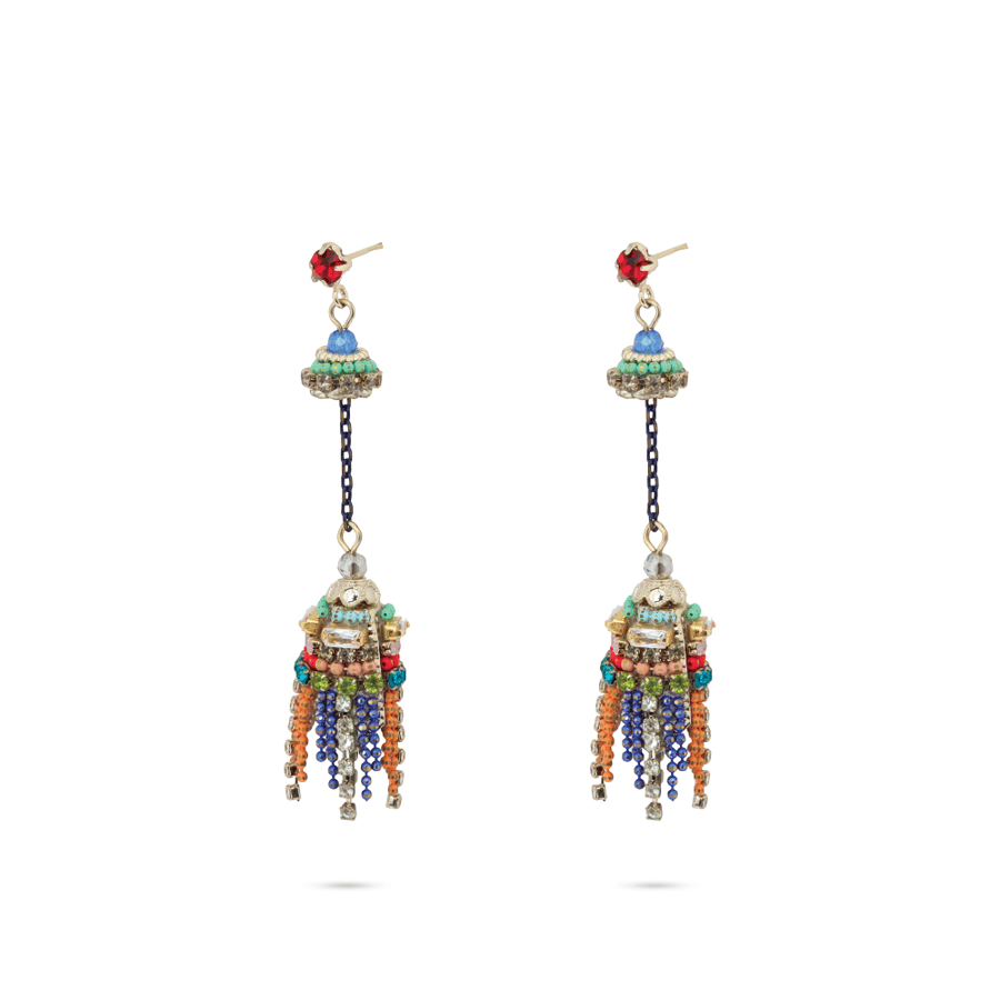 Gold-plated earring decorated with natural stones