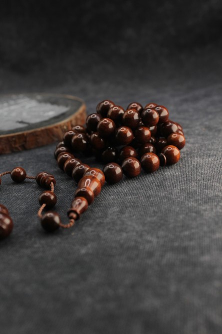 سبحة فاخرة من خشب الثعبان ( Snake wood  )