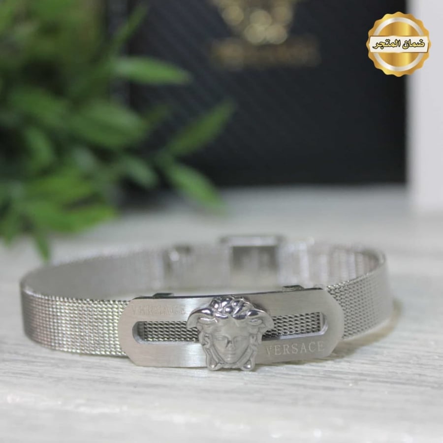 اسواره فرزاتشي