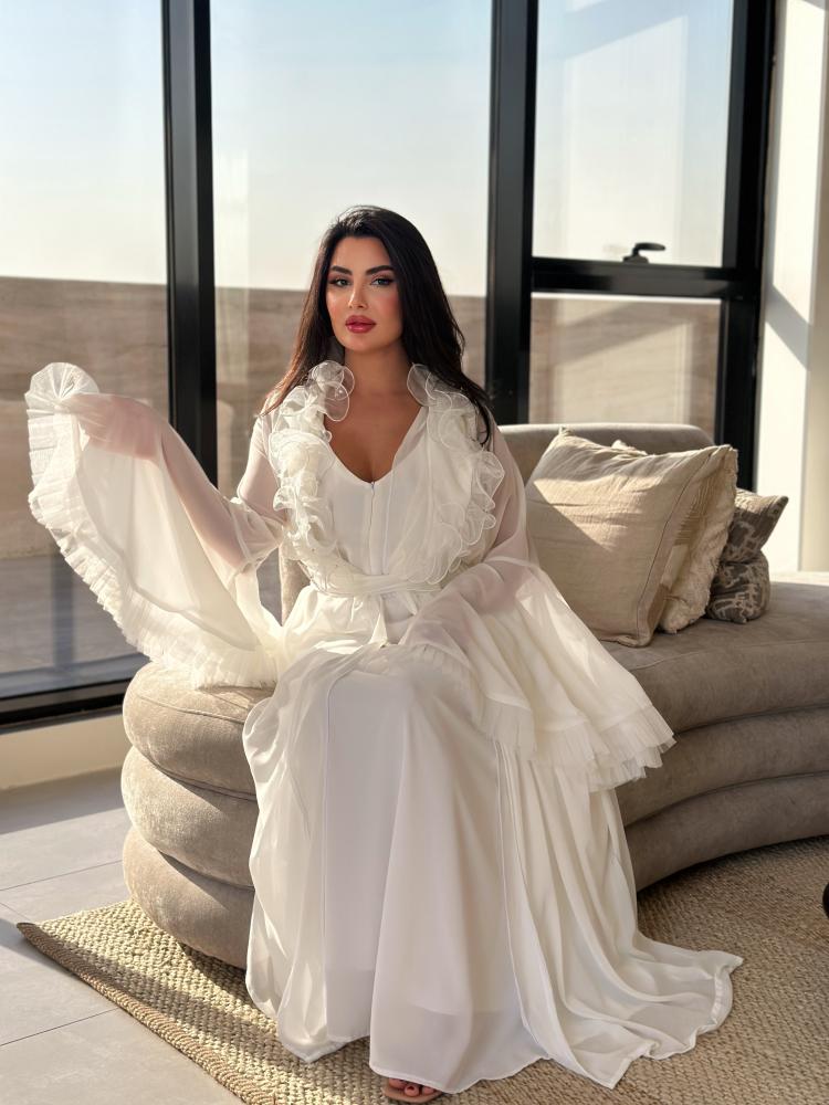 روب يارا شيفون ابيض