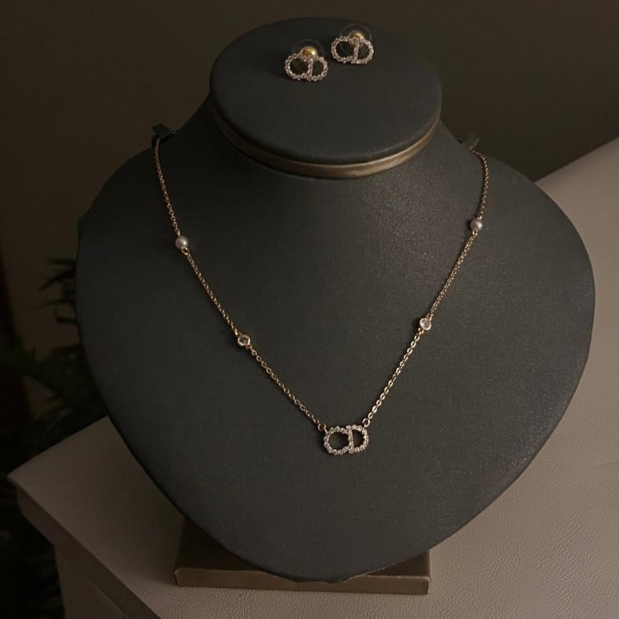 Dior necklace with earrings