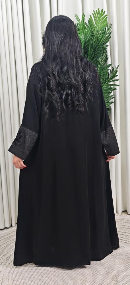 عباية ناعم   مع تطريز كلفه امام وكم