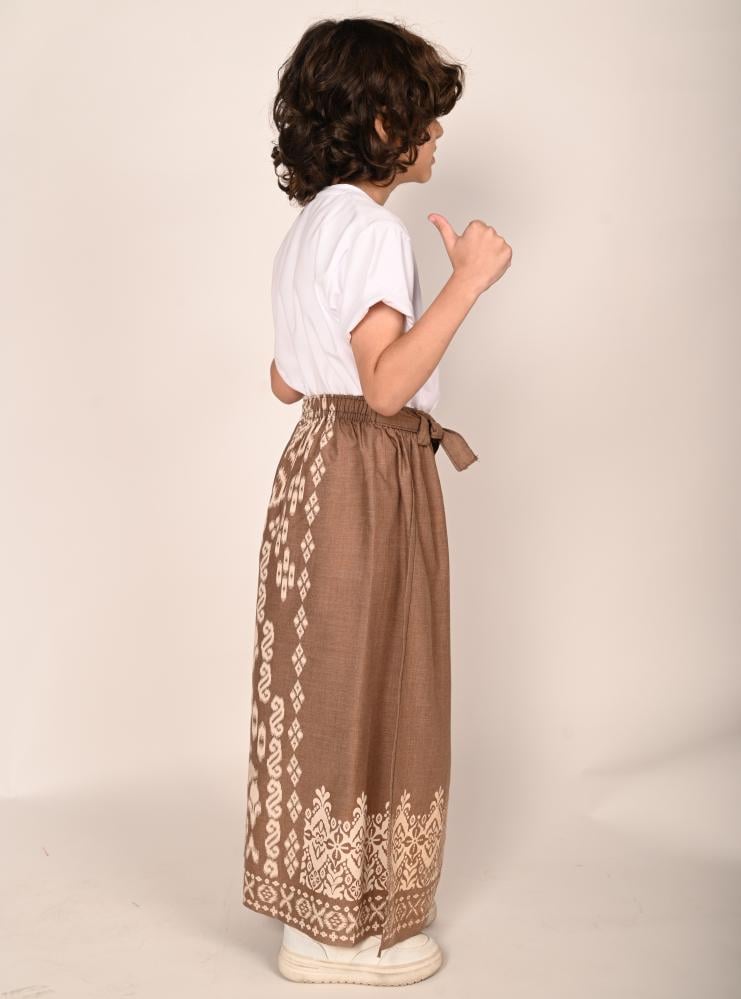 A children's belt with a light brown pattern.