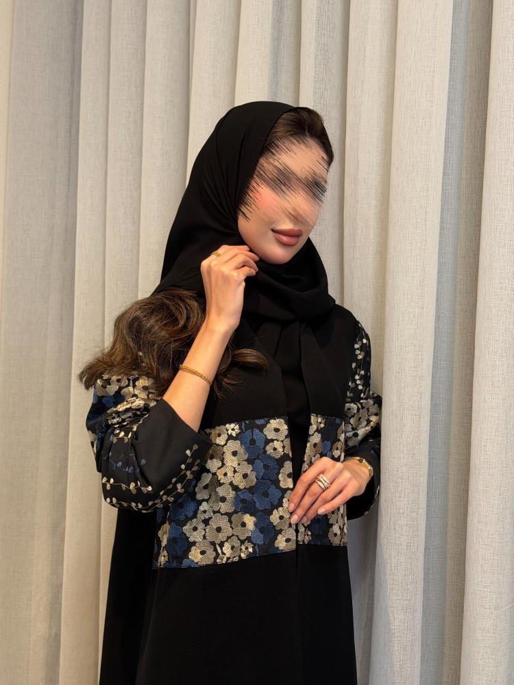 عباية تطريز ورد