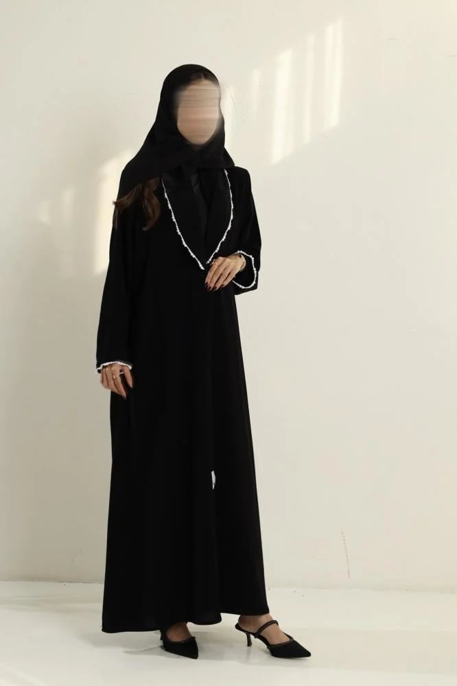 عباية سوداء بليزر ربع كلوش ملكي كوري