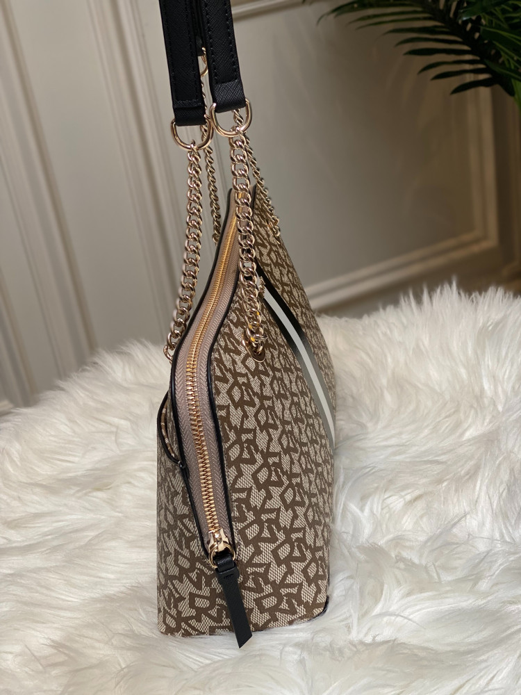 DKNY 36