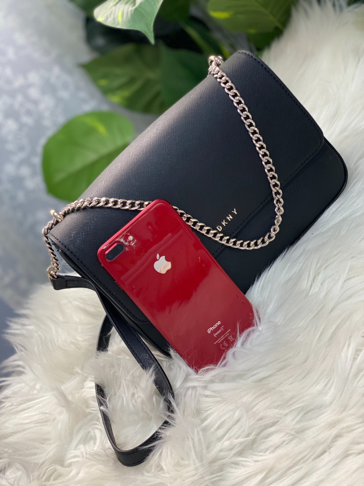 DKNY 38